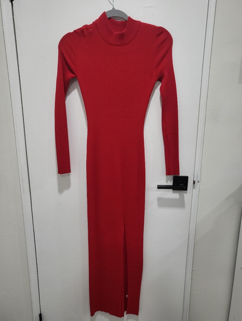 NWOT FCT With Love Red Ribbed Sweater Midi Dress - Size Medium
